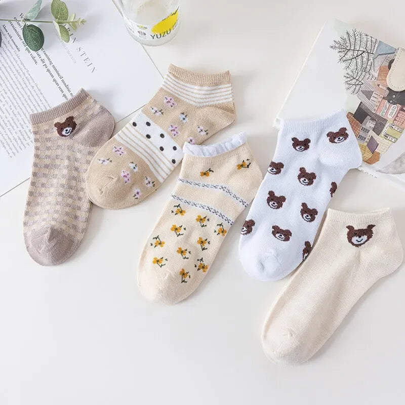 Adorable Cartoon Bear Boat Socks Set (5 pcs)